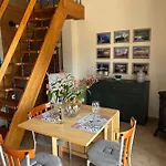 Melody Birds Holiday home Dikella