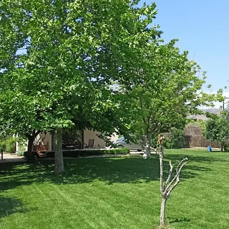 Melody Birds 度假居 Dikella