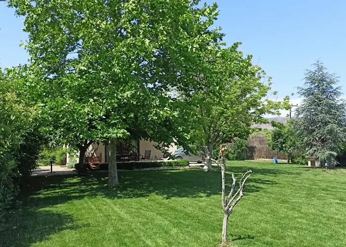 Melody Birds 度假居 Dikella